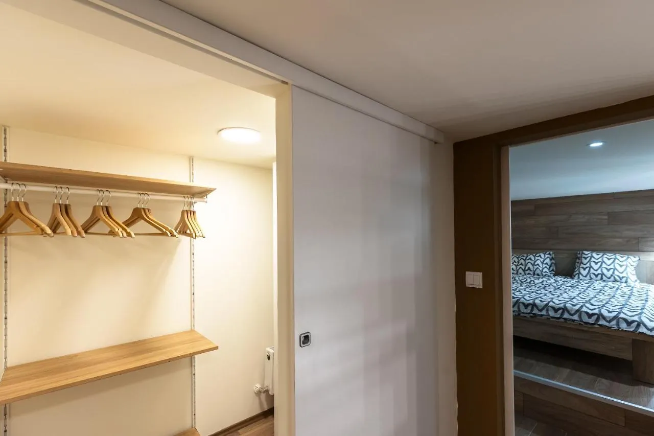 Kazinczy 10 Apartment With 3 Bedrooms Budapest