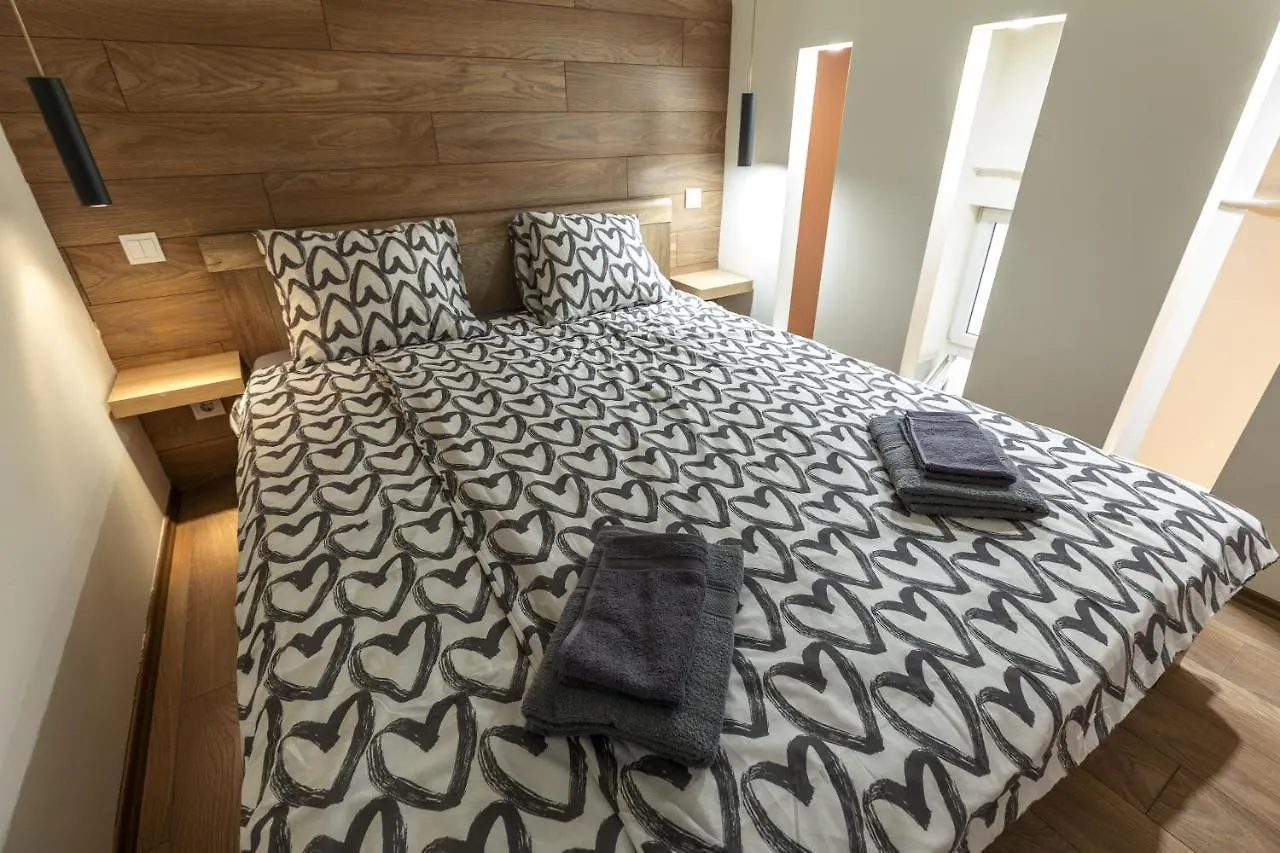 בודפשט Kazinczy 10 Apartment With 3 Bedrooms הונגריה